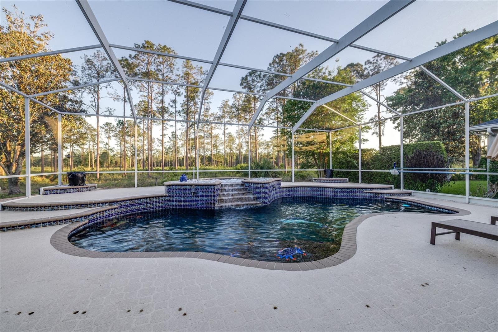 Single Family Residence at 10102 DEERCLIFF DR, TAMPA, photo 69 of 92