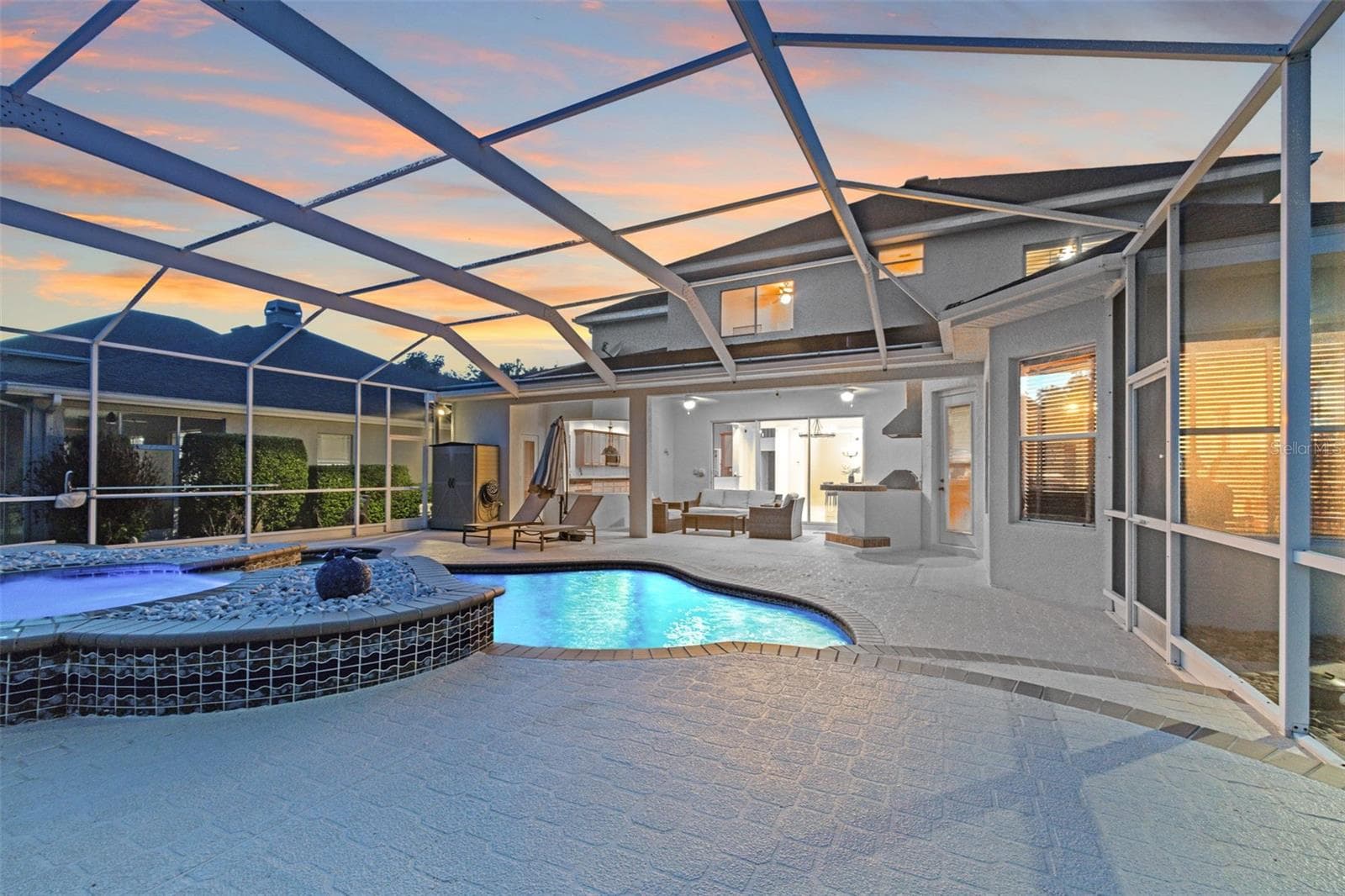 Single Family Residence at 10102 DEERCLIFF DR, TAMPA, photo 73 of 92