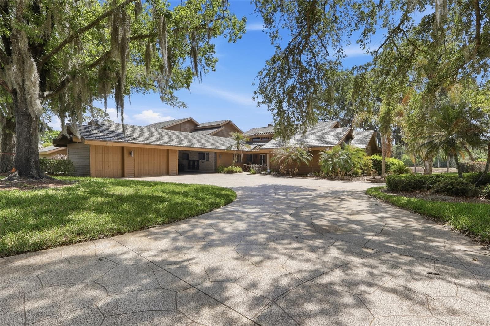 29922 BAYWOOD LN