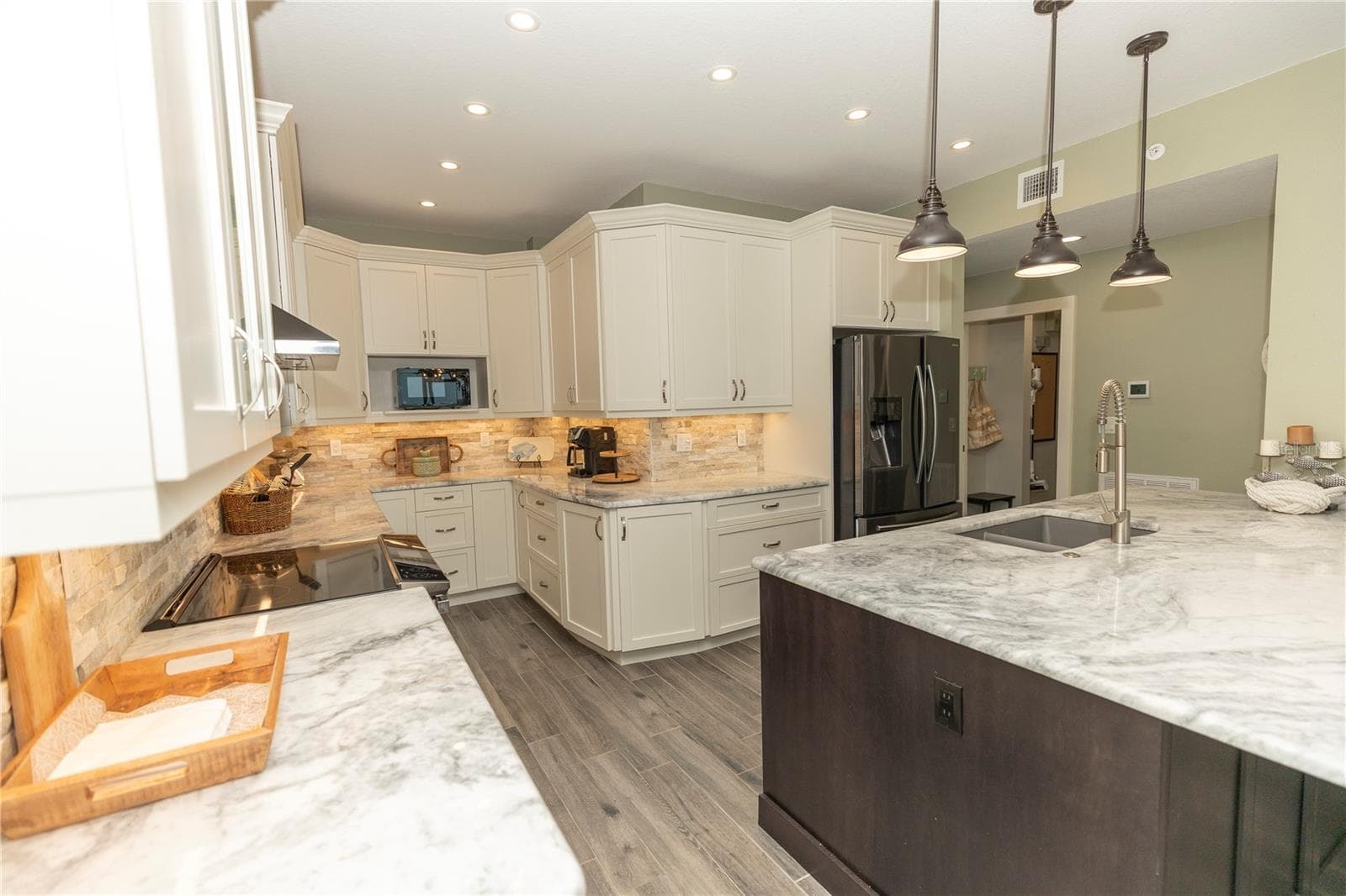 Condominium at 9203 GRIGGS RD #D302, ENGLEWOOD, photo 13 of 75