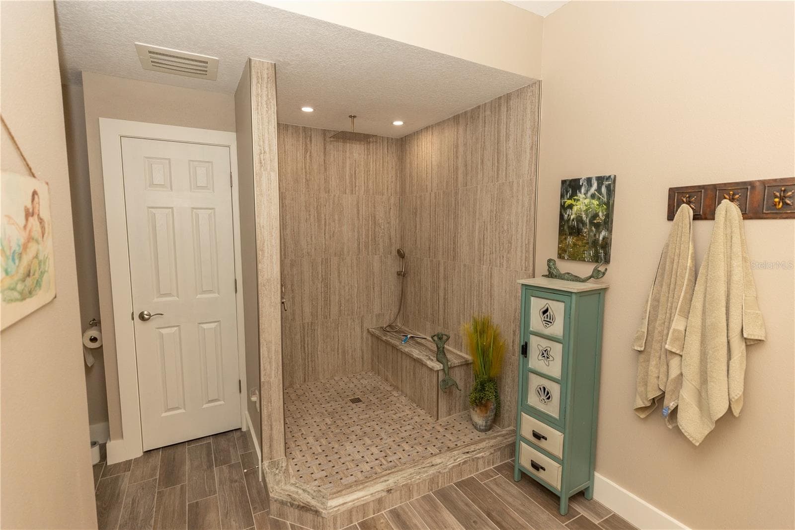Condominium at 9203 GRIGGS RD #D302, ENGLEWOOD, photo 36 of 75