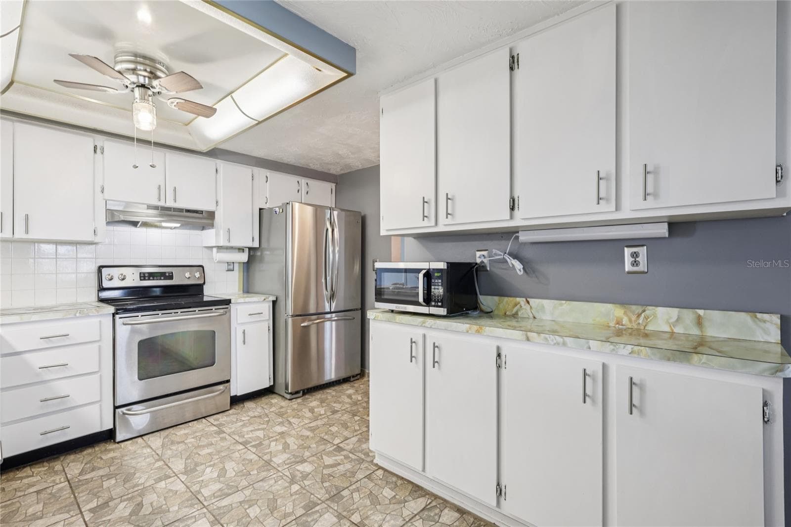 Kitchen - 3548 DARLINGTON RD, HOLIDAY