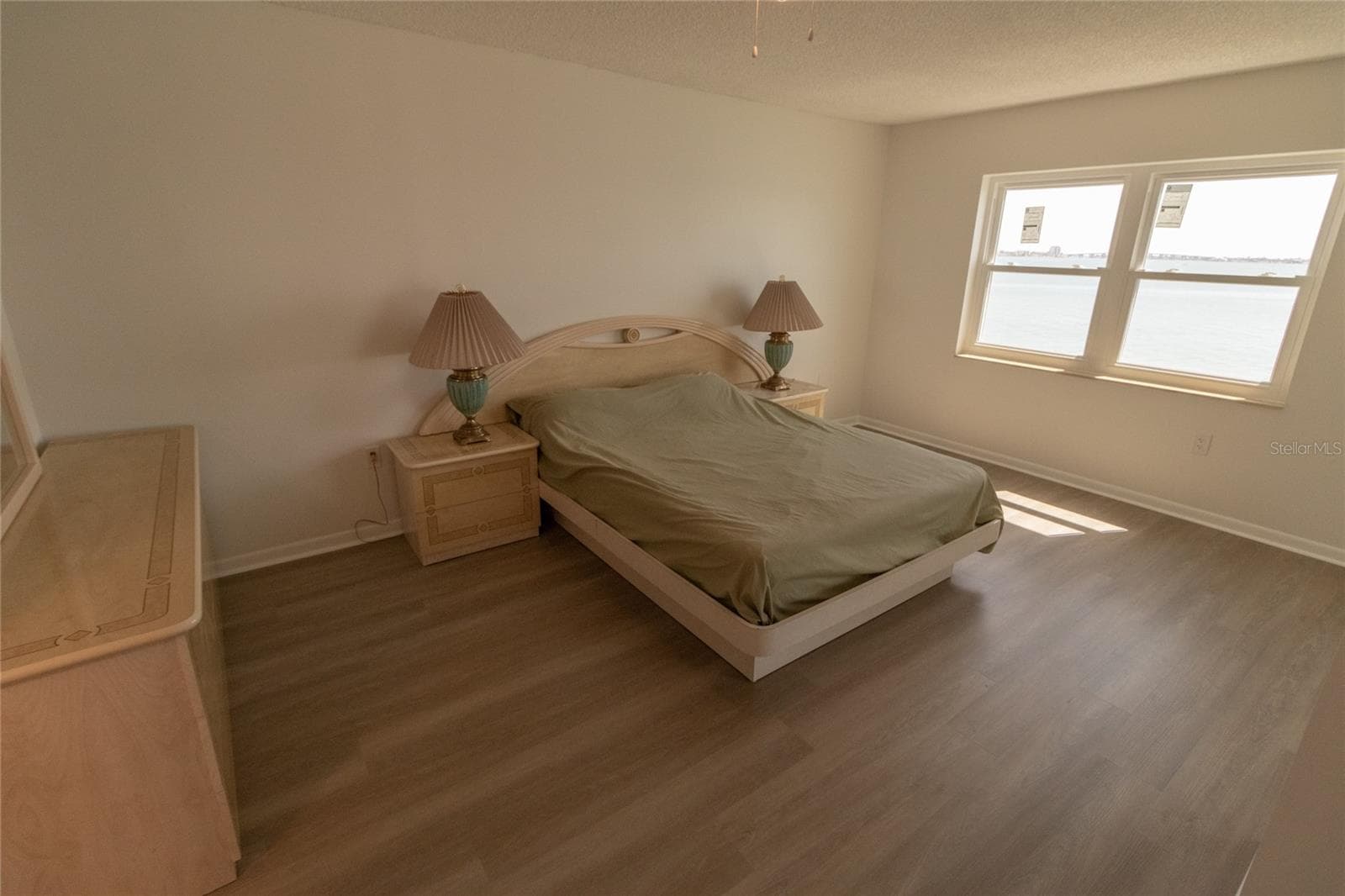 Primary Bedroom. - 5980 SHORE BLVD S #405, GULFPORT