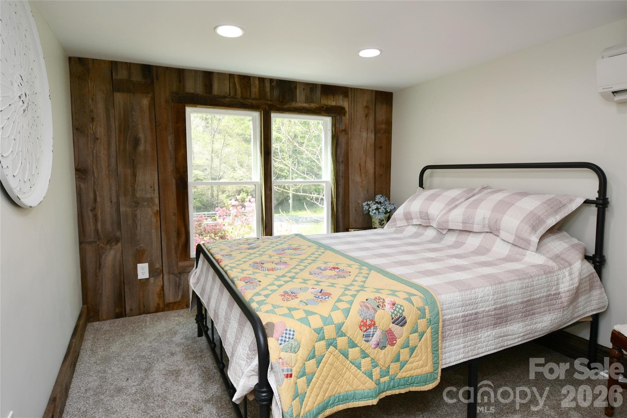Second bedroom - Green Mountain