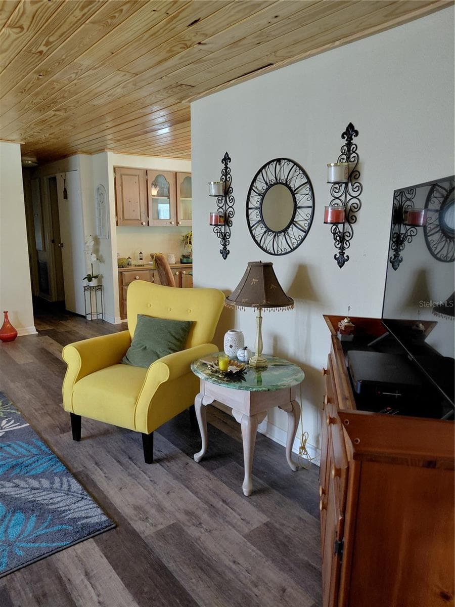 Manufactured Home at 1451 BLUE HERON DR, ENGLEWOOD, photo 10 of 27