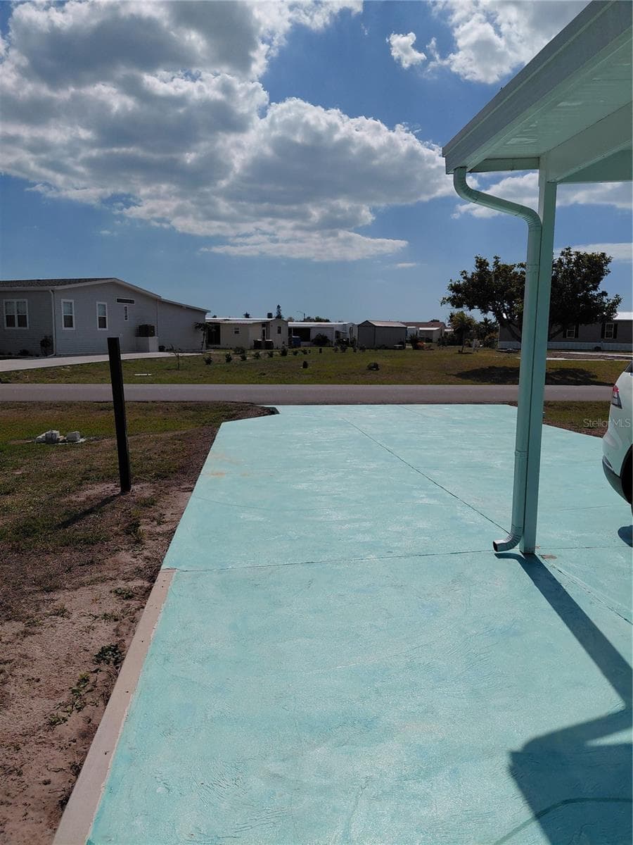 Extra Wide Drive - 1451 BLUE HERON DR, ENGLEWOOD