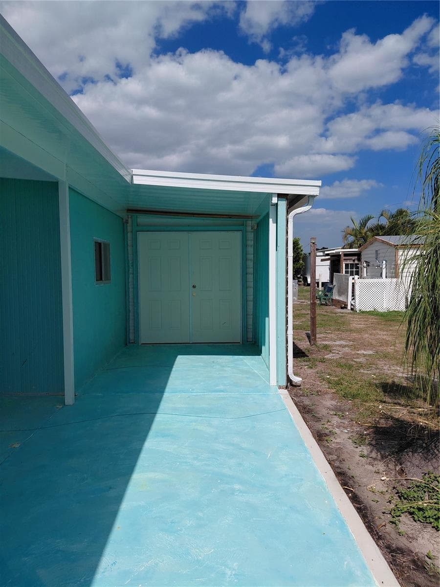carport + additional parking - 1451 BLUE HERON DR, ENGLEWOOD