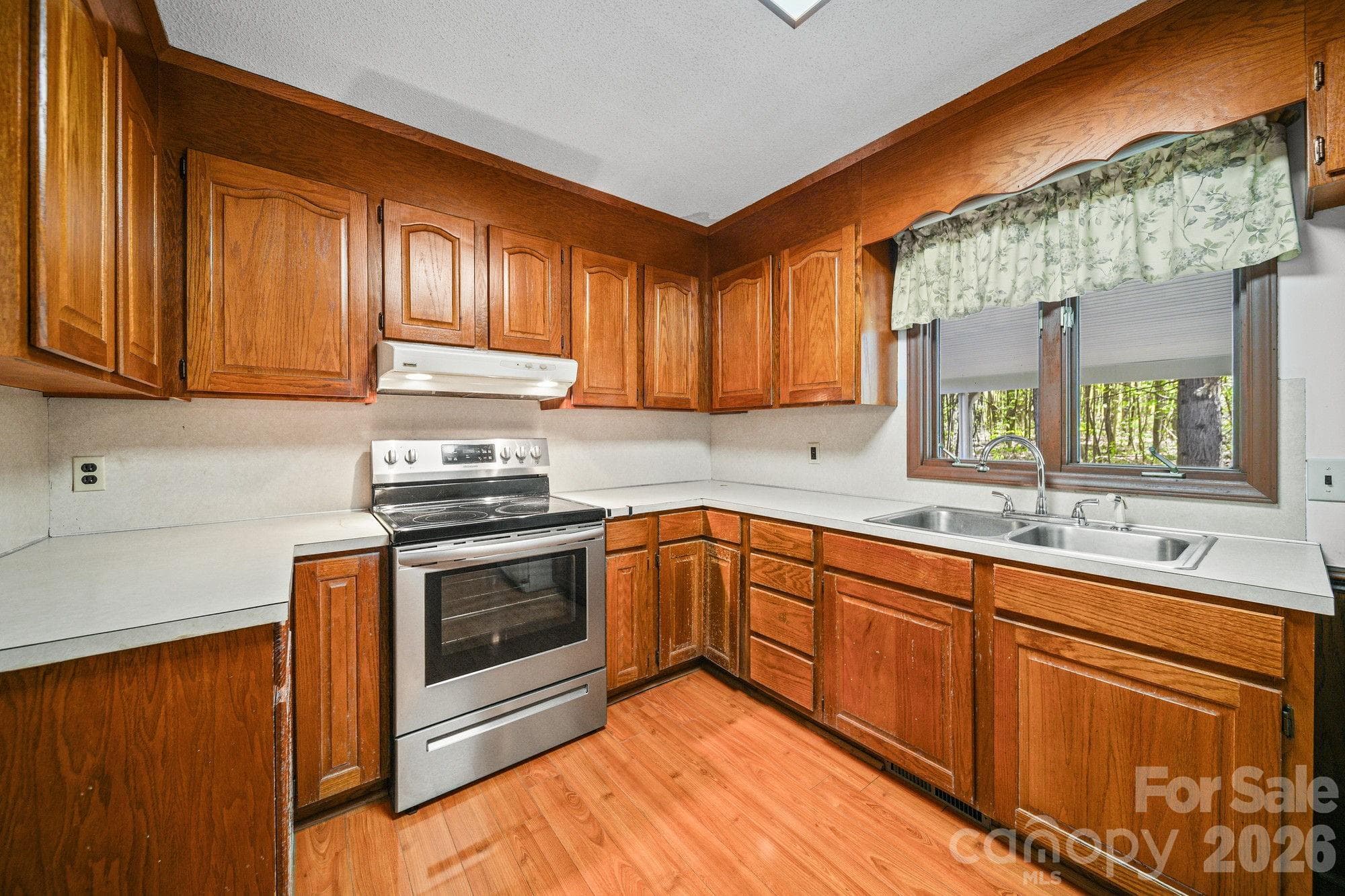 Single Family Residence at Statesville, photo 20 of 35