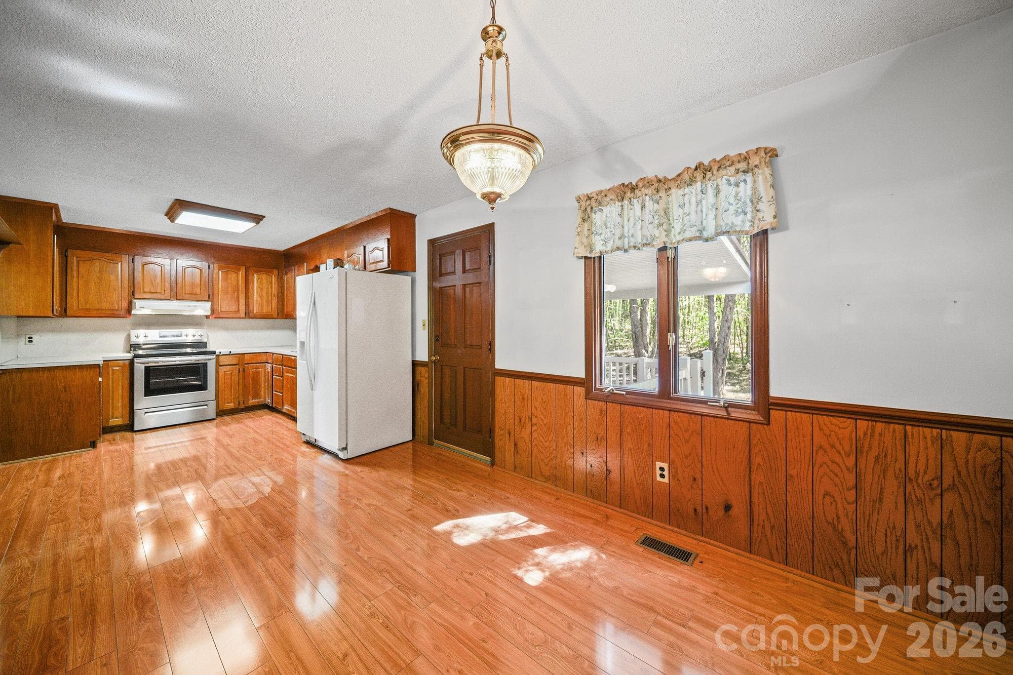 Single Family Residence at Statesville, photo 22 of 35