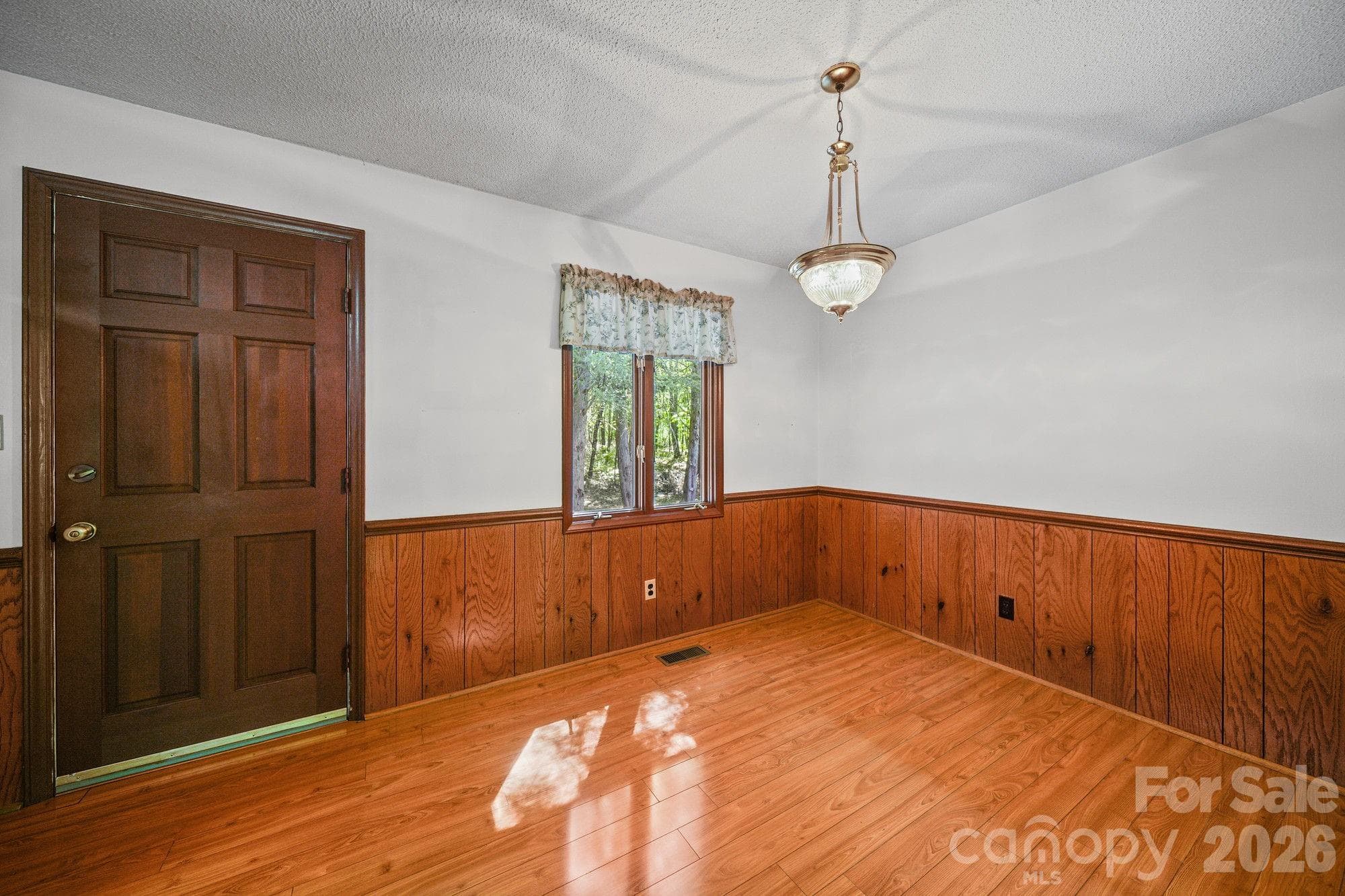 Single Family Residence at Statesville, photo 23 of 35