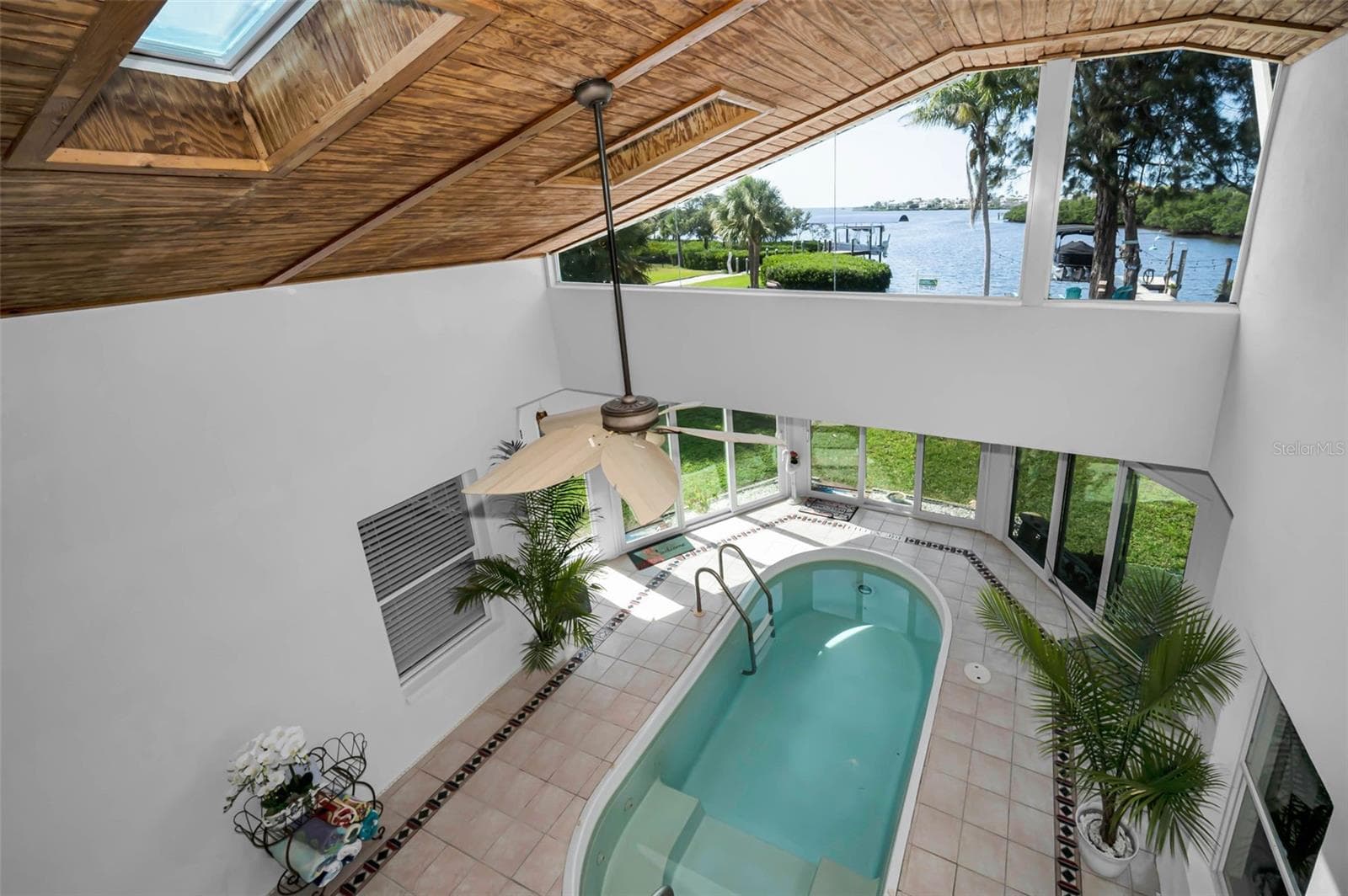 Amazing option on a not so sunny day or a rainy day - 1626 SEA BREEZE DR, TARPON SPRINGS