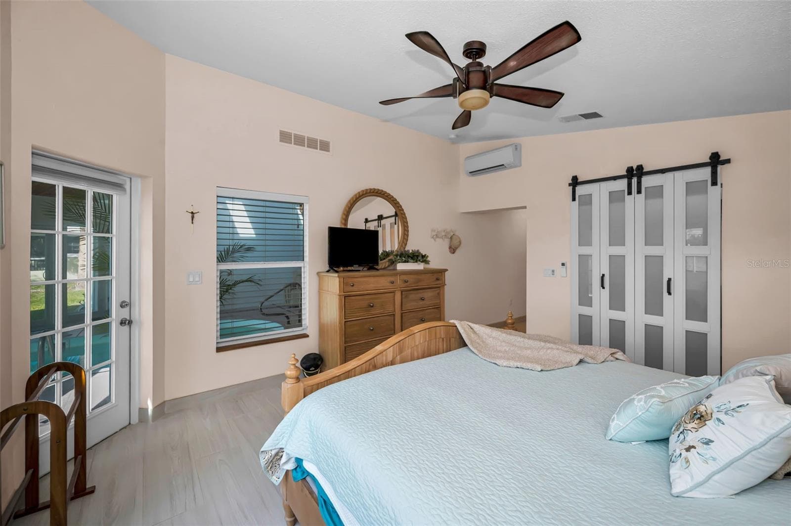 Single Family Residence at 1626 SEA BREEZE DR, TARPON SPRINGS, photo 40 of 100