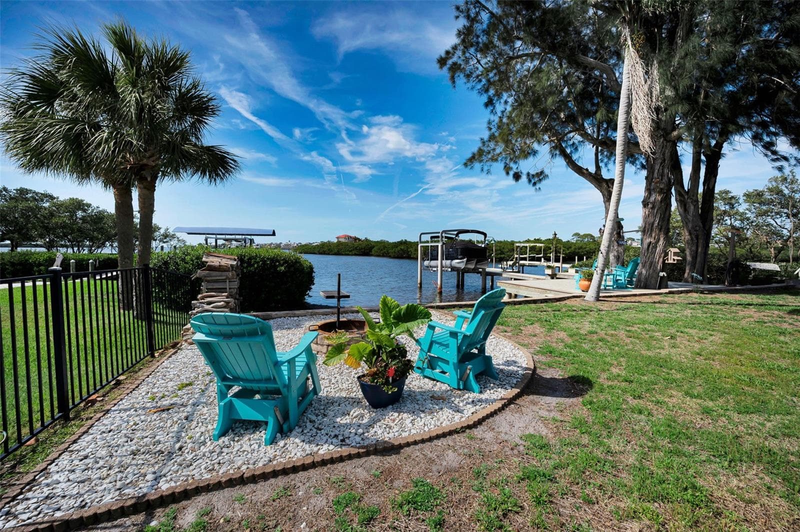 Single Family Residence at 1626 SEA BREEZE DR, TARPON SPRINGS, photo 75 of 100