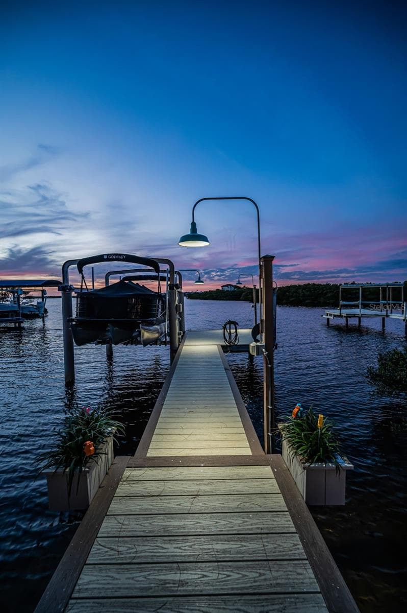 Amazing Setup - 1626 SEA BREEZE DR, TARPON SPRINGS