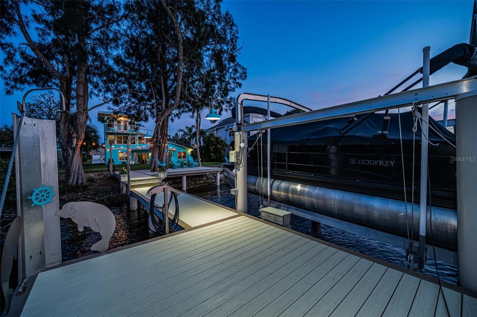 Pulling back in after a beautiful day out - 1626 SEA BREEZE DR, TARPON SPRINGS