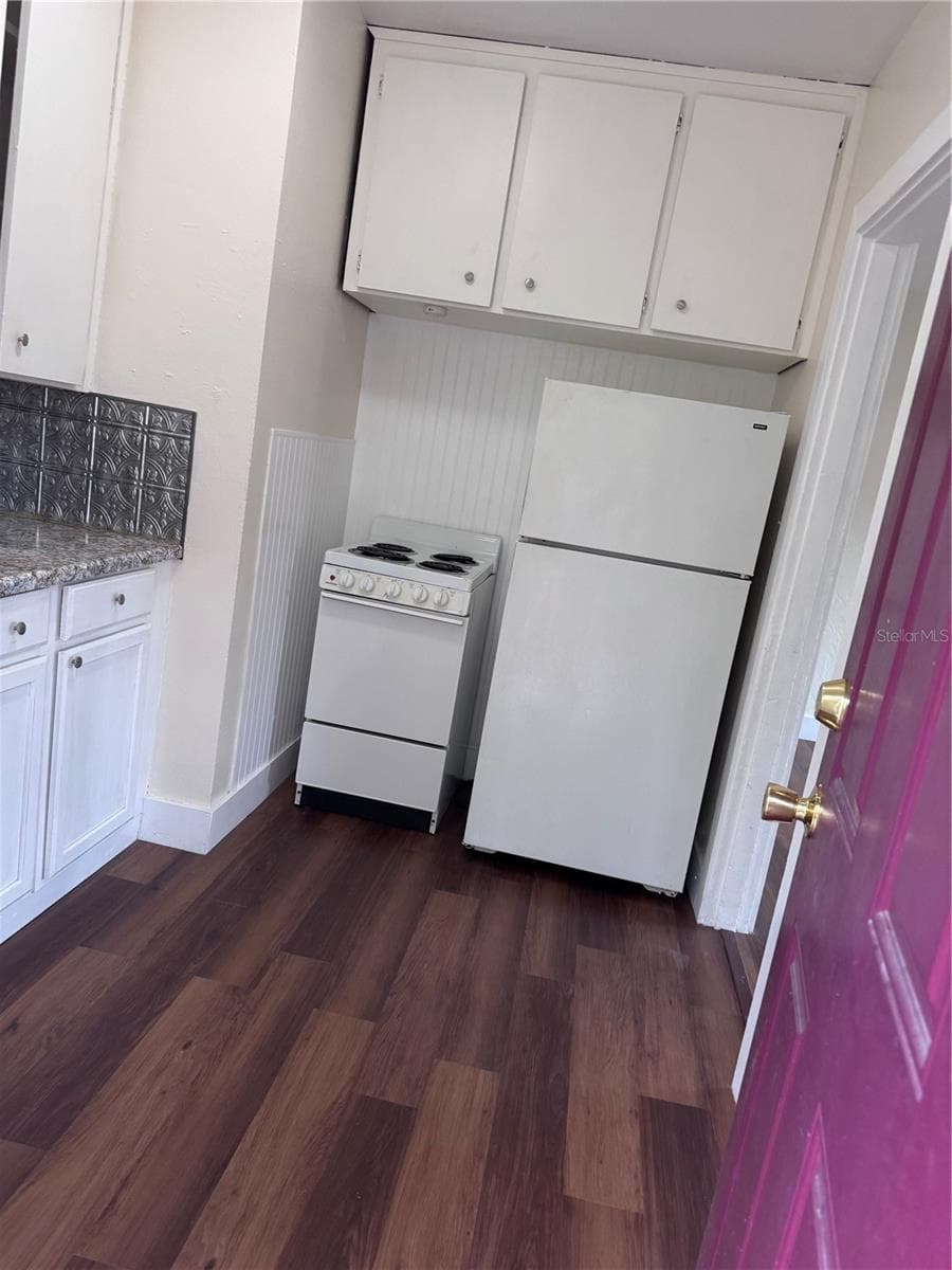 Unit 112 kitchen - 108 E BROADWAY ST, FORT MEADE