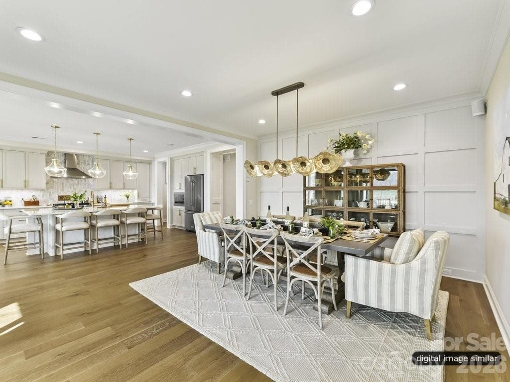 Single Family Residence at 3137 Country Club Drive, Charlotte, photo 11 of 39