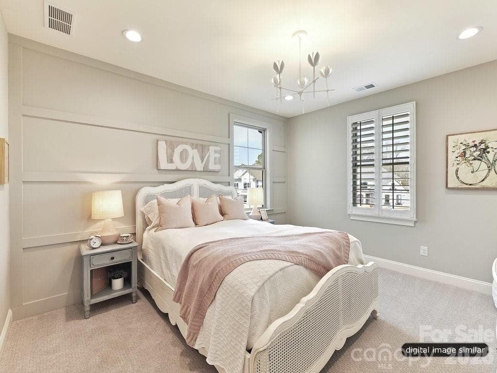 Bedroom 4 with ensuite bathroom - 3137 Country Club Drive, Charlotte