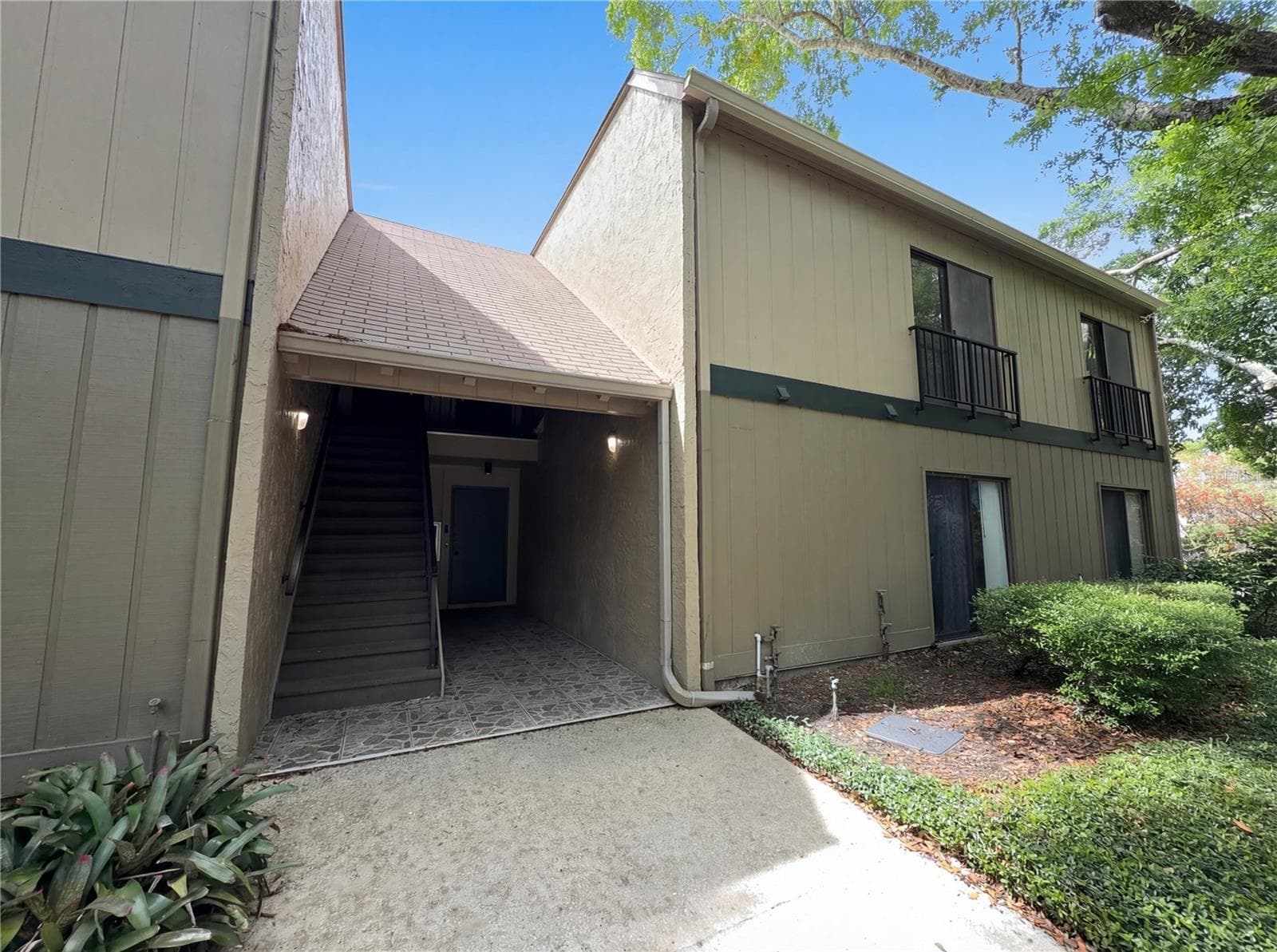 Condominium at 240 MOREE LOOP #3, WINTER SPRINGS, photo 2 of 24