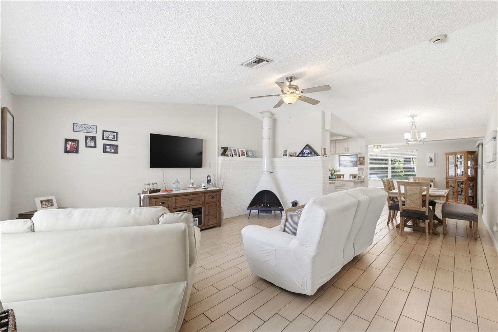 Single Family Residence at 8704 LONG BOAT LN, HUDSON, photo 7 of 33