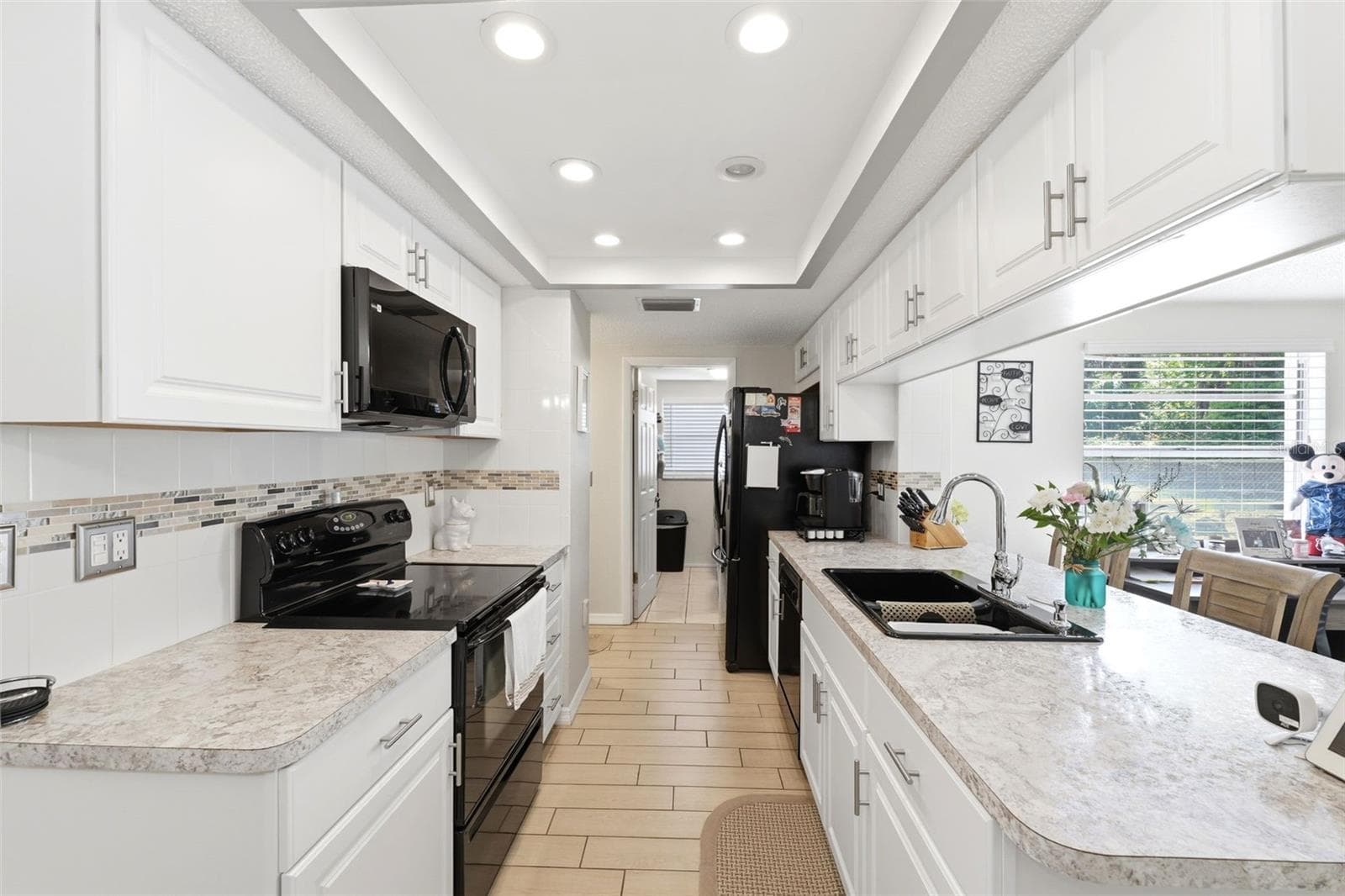 Single Family Residence at 8704 LONG BOAT LN, HUDSON, photo 13 of 33