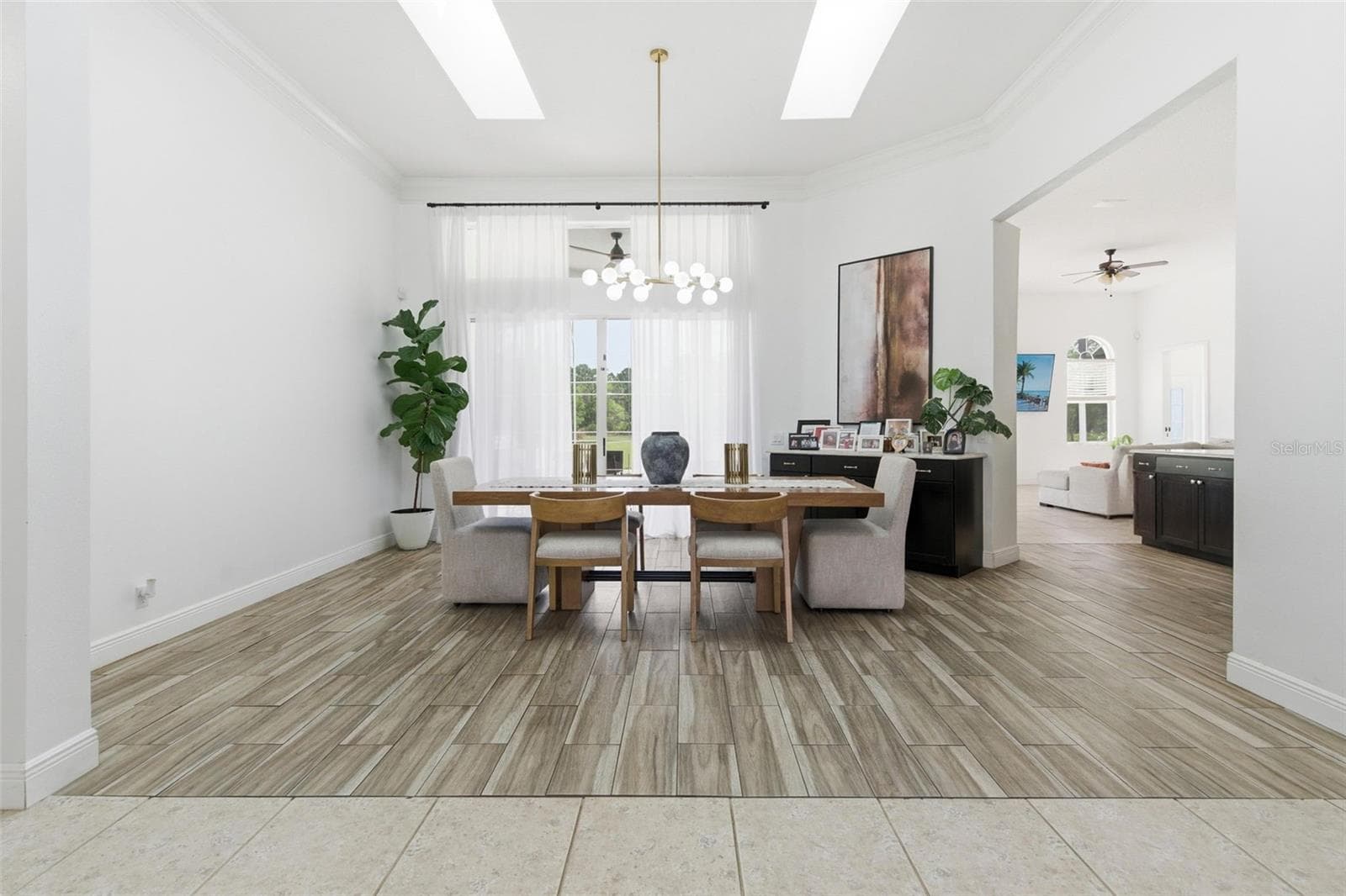 Single Family Residence at 4529 CAESAR AVE, ORLANDO, photo 6 of 56