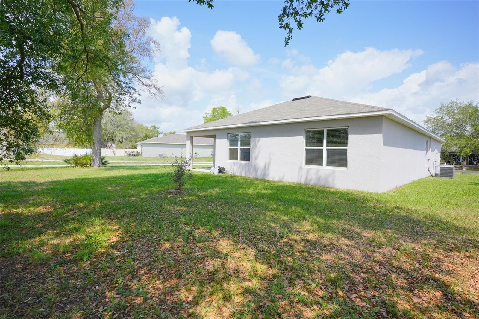 Single Family Residence at 660 COTULLA DR, KISSIMMEE, photo 2 of 25