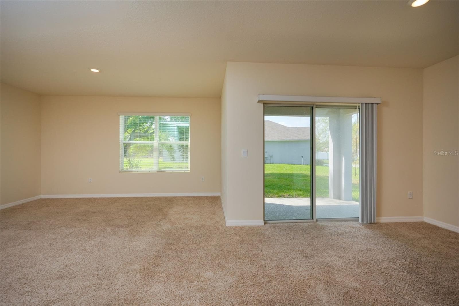 Single Family Residence at 660 COTULLA DR, KISSIMMEE, photo 8 of 25