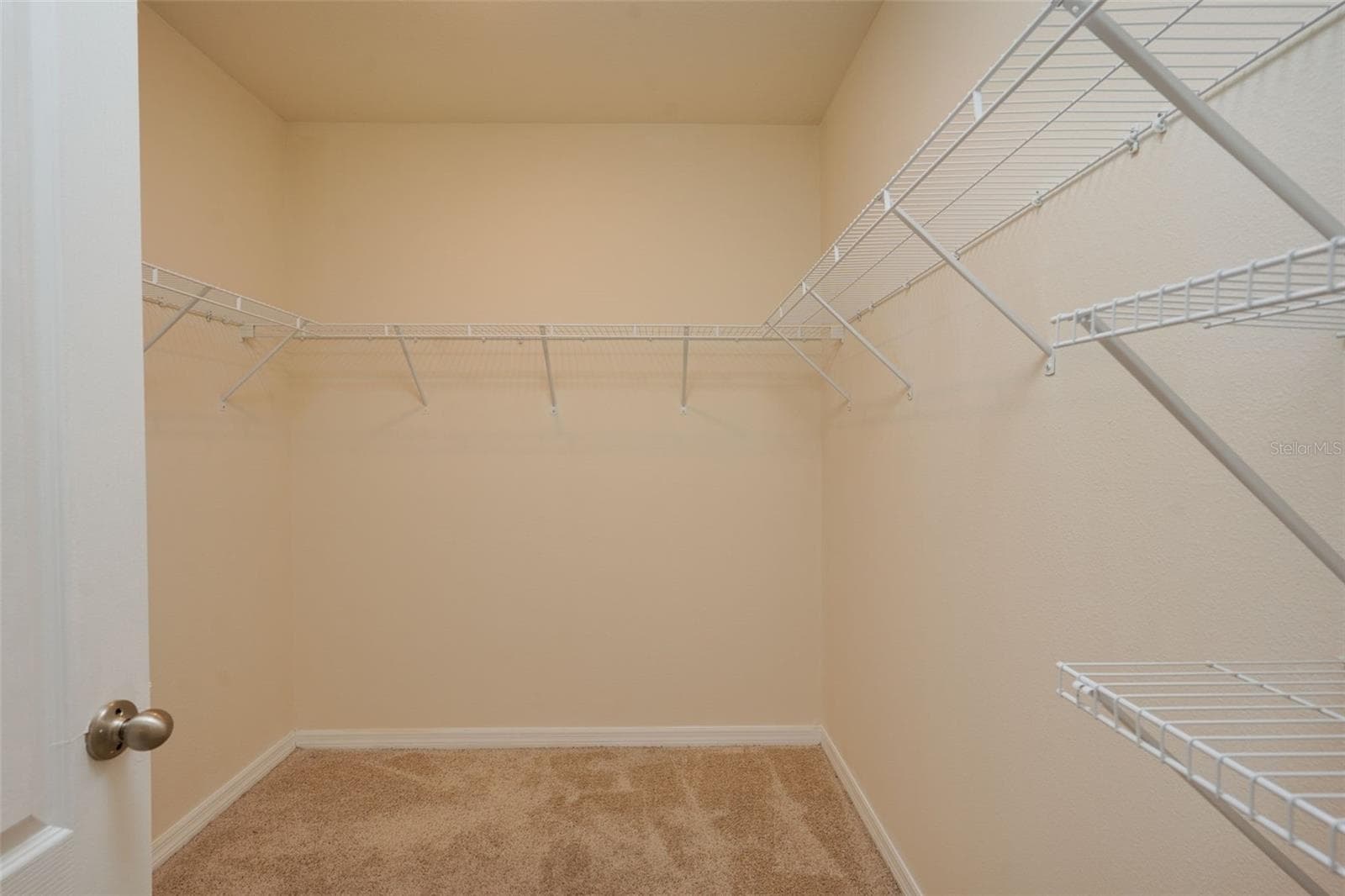 Single Family Residence at 660 COTULLA DR, KISSIMMEE, photo 16 of 25