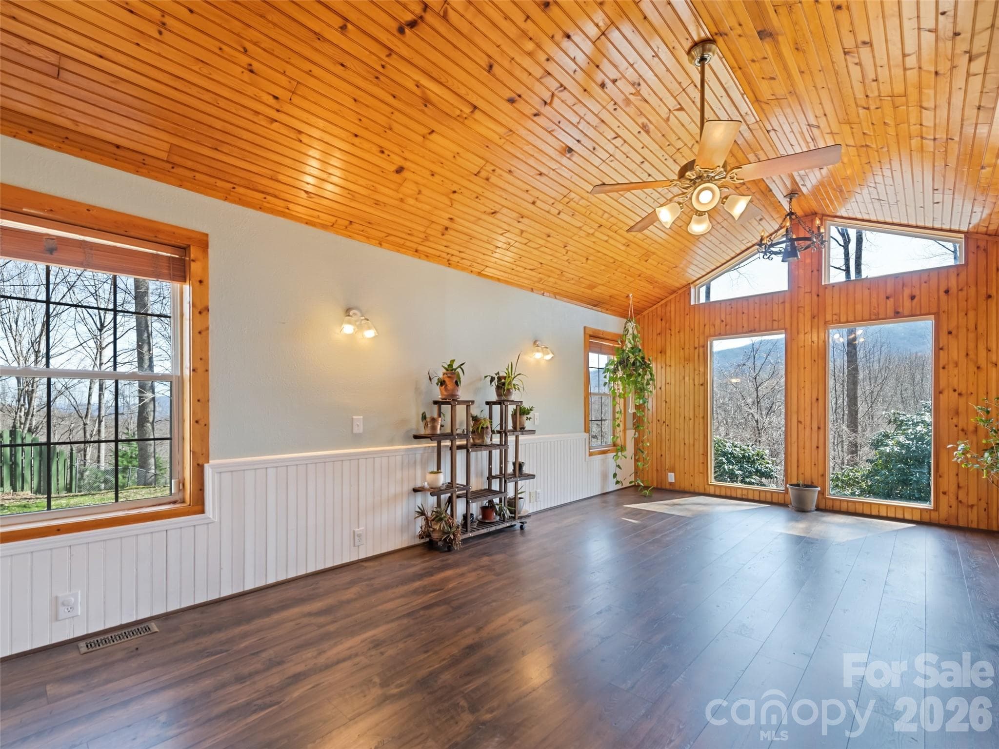 Primary Bedroom - 401 Tipstill Cove, Waynesville