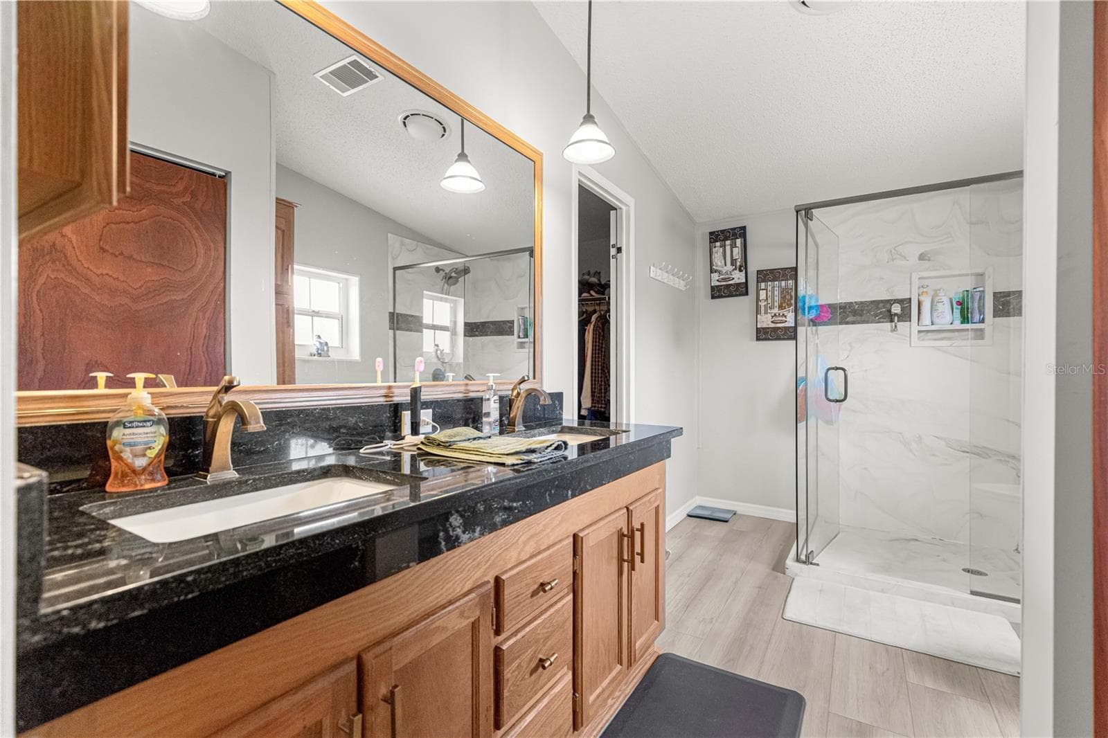 Manufactured Home at 9630 SE 165TH LN, SUMMERFIELD, photo 9 of 19