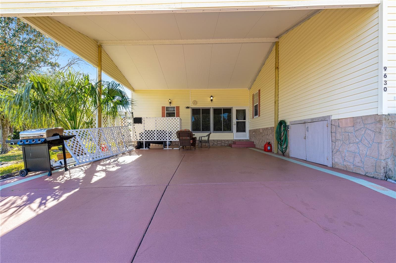 Manufactured Home at 9630 SE 165TH LN, SUMMERFIELD, photo 13 of 19