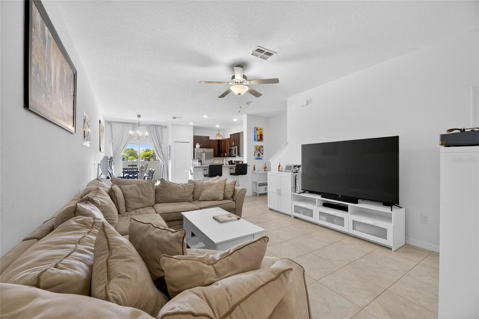 Townhouse at 5084 FORUM BLVD, HOLIDAY, photo 11 of 61