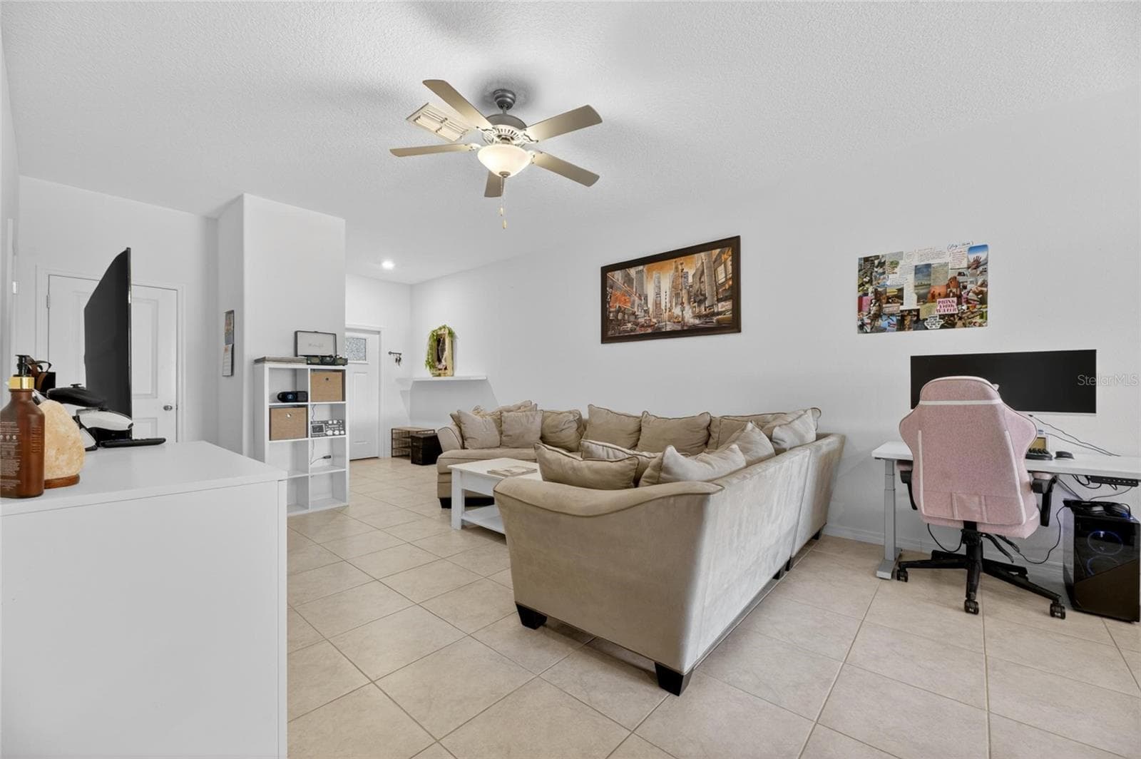 Townhouse at 5084 FORUM BLVD, HOLIDAY, photo 14 of 61