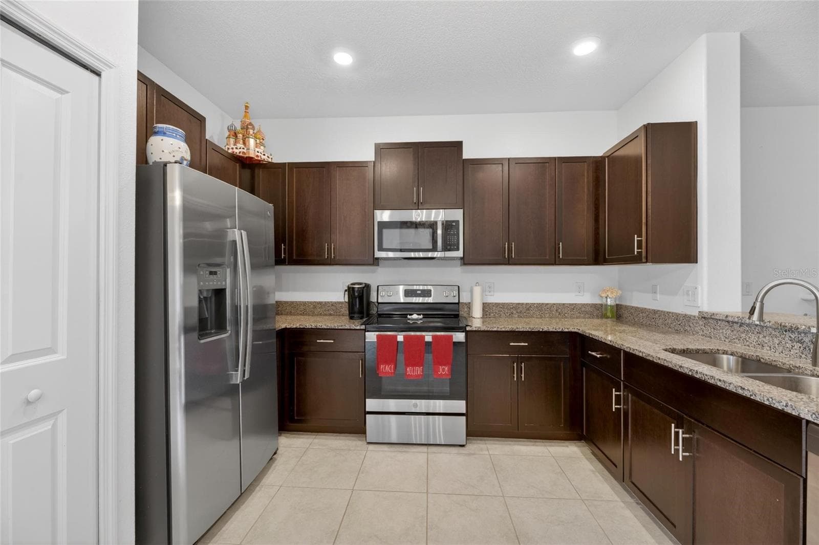 Townhouse at 5084 FORUM BLVD, HOLIDAY, photo 21 of 61
