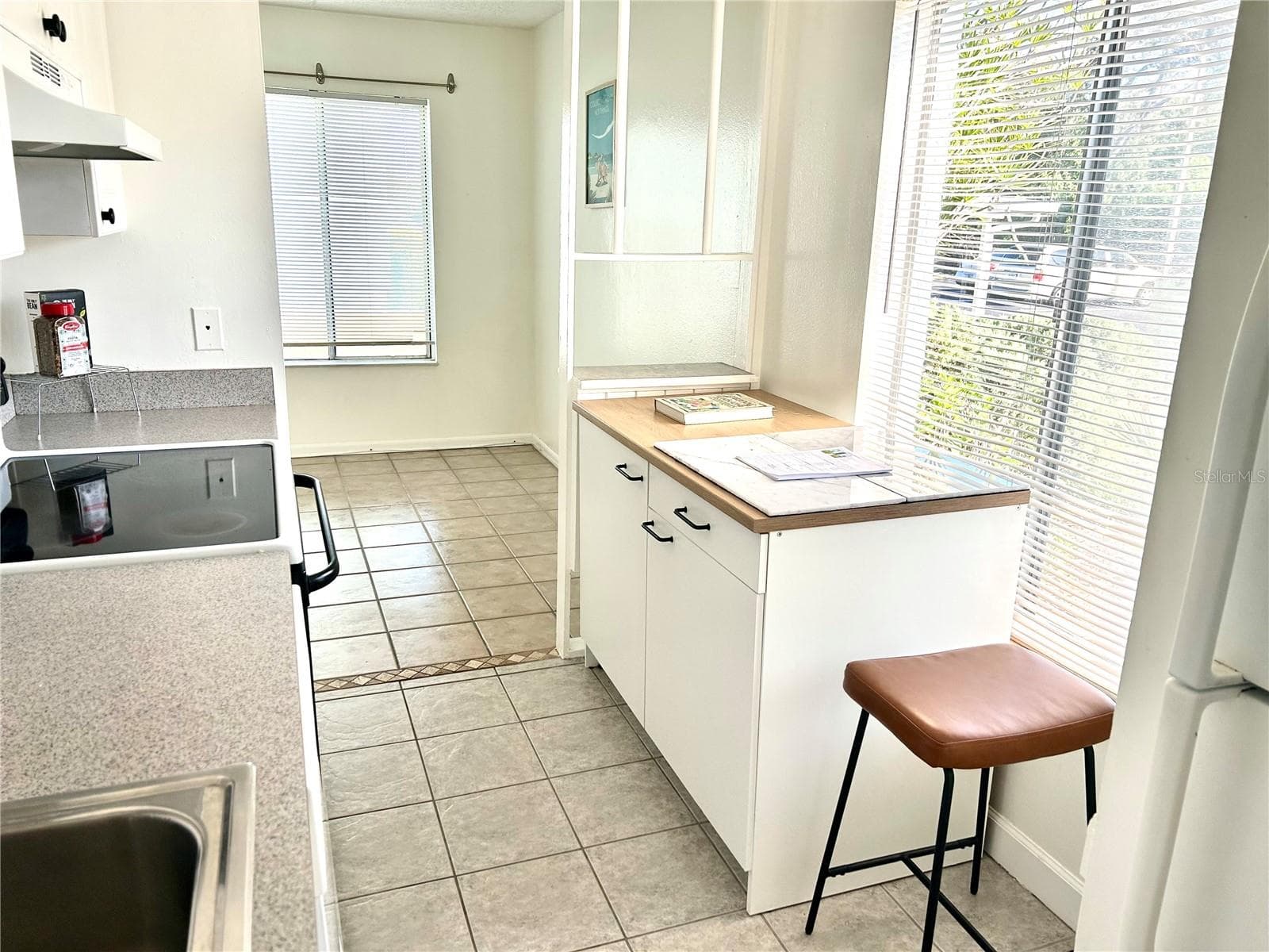 Condominium at 11401 3RD ST N #2, ST PETERSBURG, photo 13 of 27