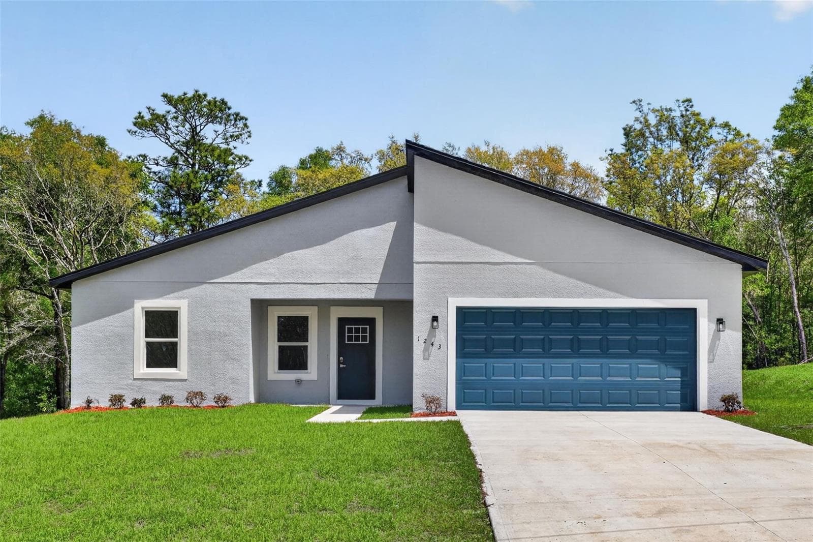 1243 W SHADY LN