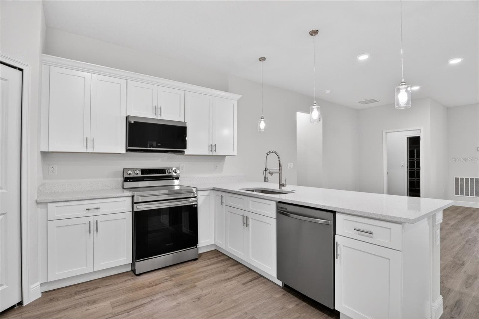 Single Family Residence at 1243 W SHADY LN, CITRUS SPRINGS, photo 9 of 26