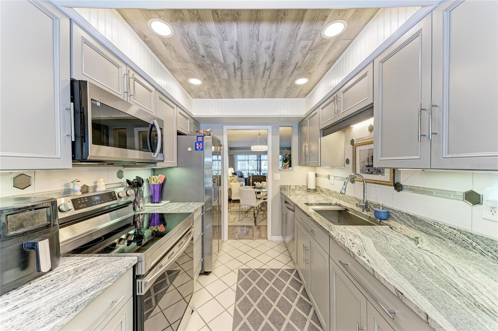 Condominium at 625 30TH AVE W #G203, BRADENTON, photo 15 of 54