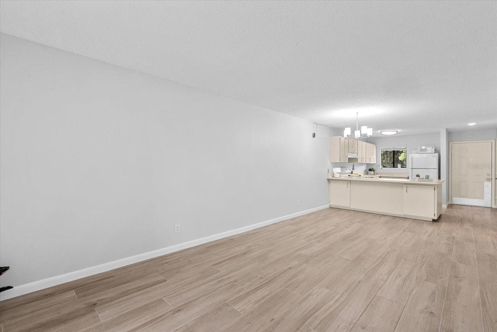 Condominium at 6033 34TH ST W #28, BRADENTON, photo 9 of 33