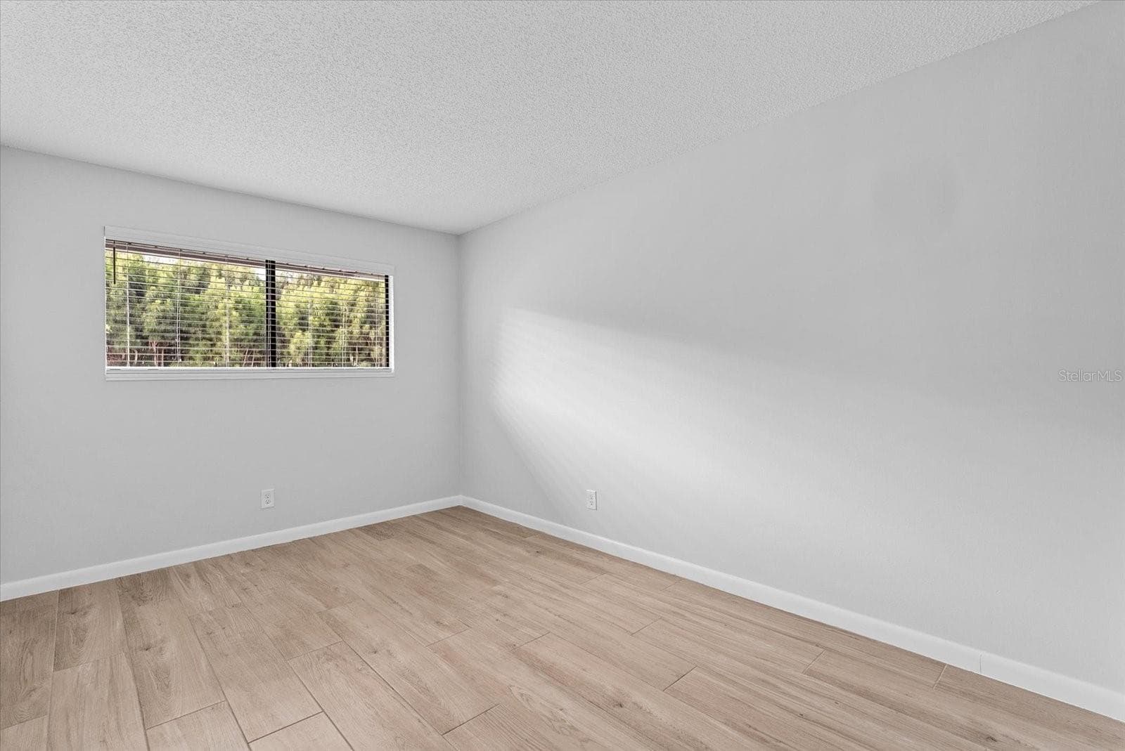Condominium at 6033 34TH ST W #28, BRADENTON, photo 13 of 33