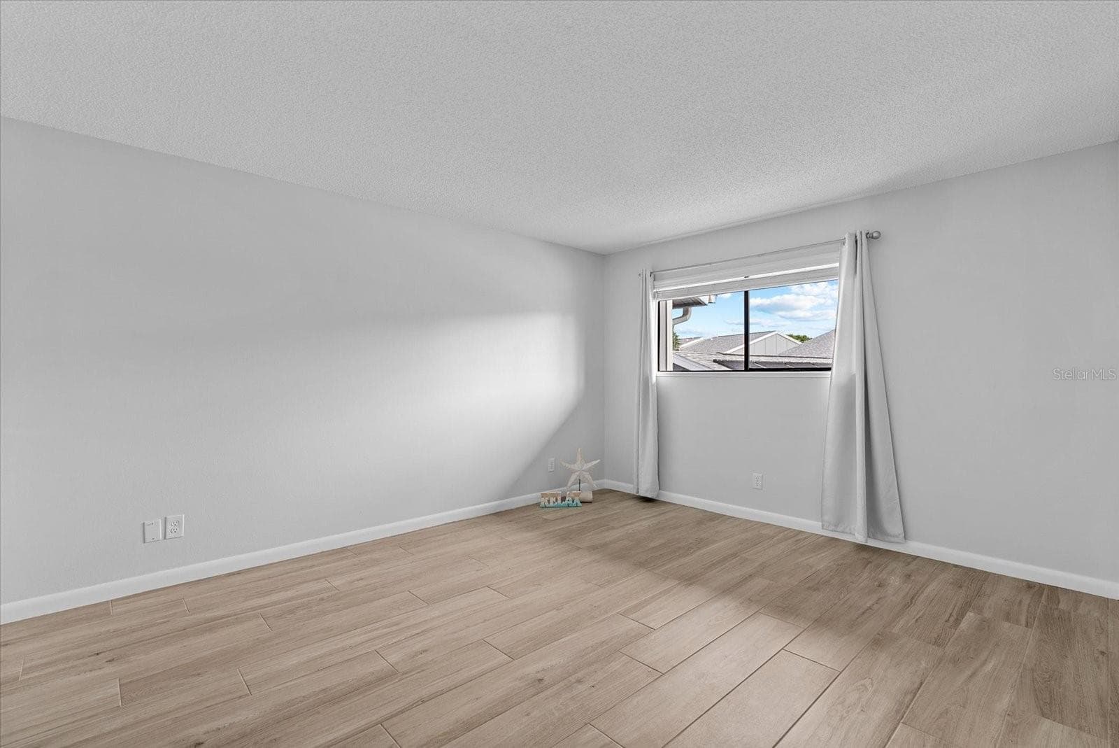 Condominium at 6033 34TH ST W #28, BRADENTON, photo 16 of 33