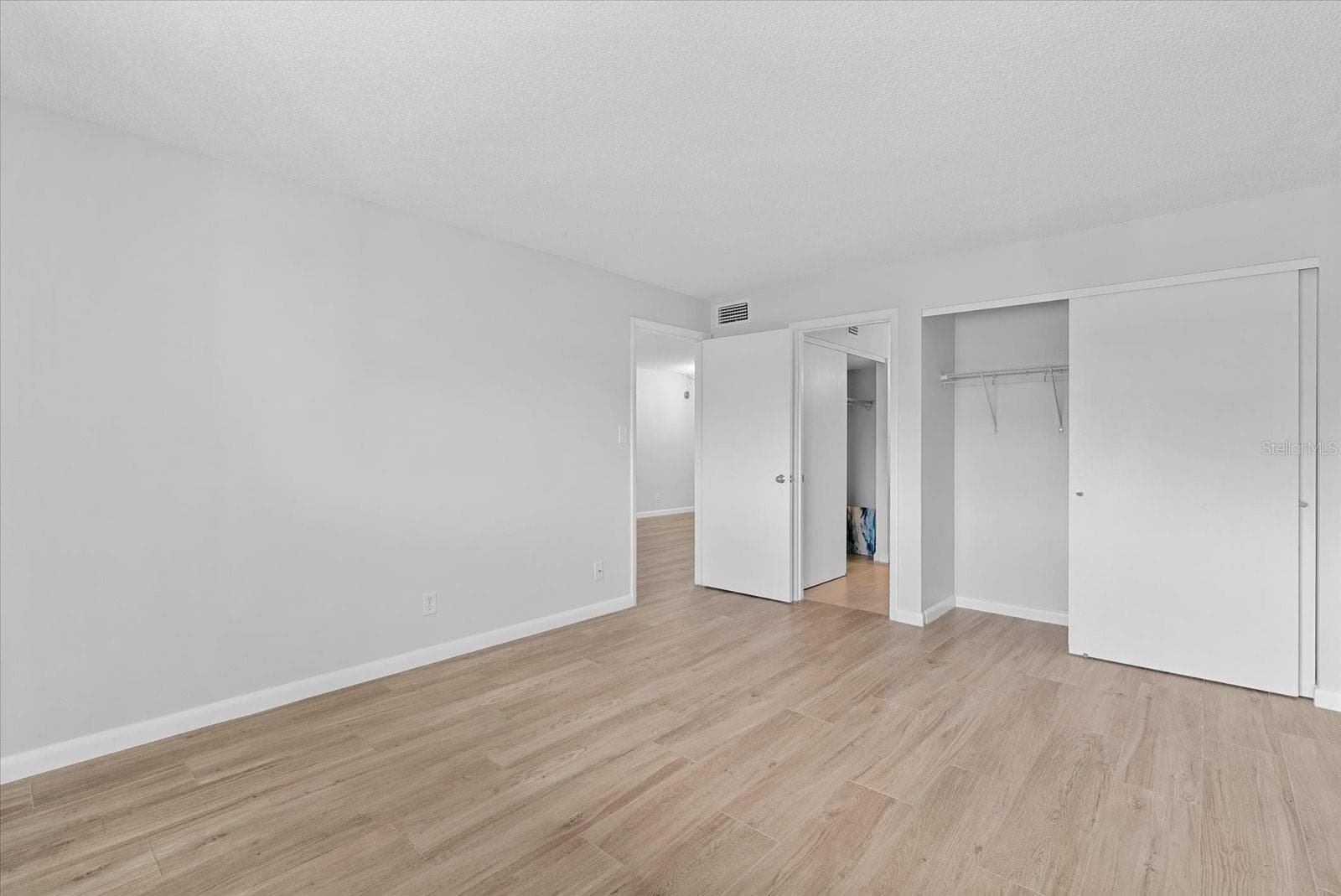 Condominium at 6033 34TH ST W #28, BRADENTON, photo 18 of 33