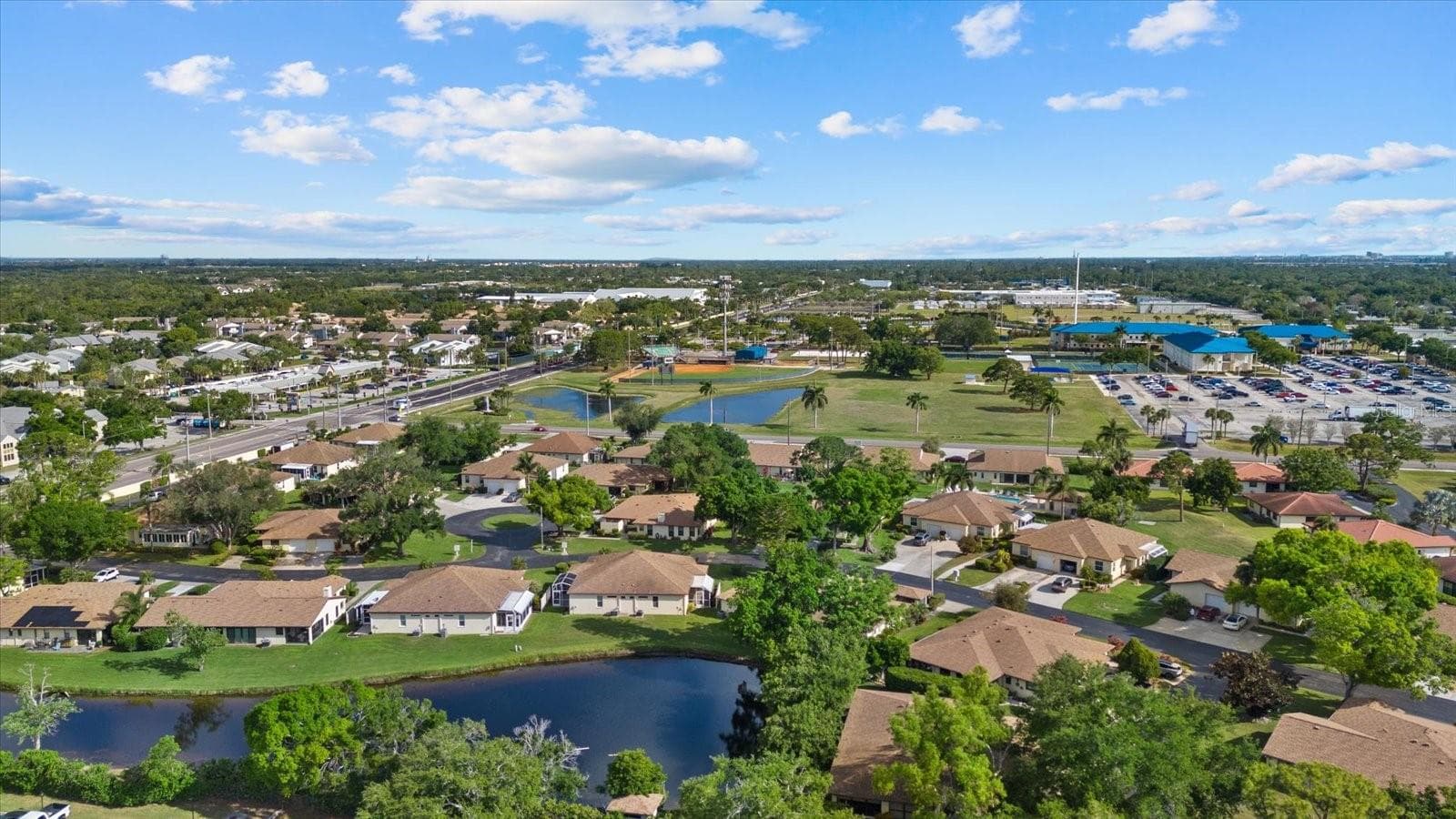 Condominium at 6033 34TH ST W #28, BRADENTON, photo 27 of 33