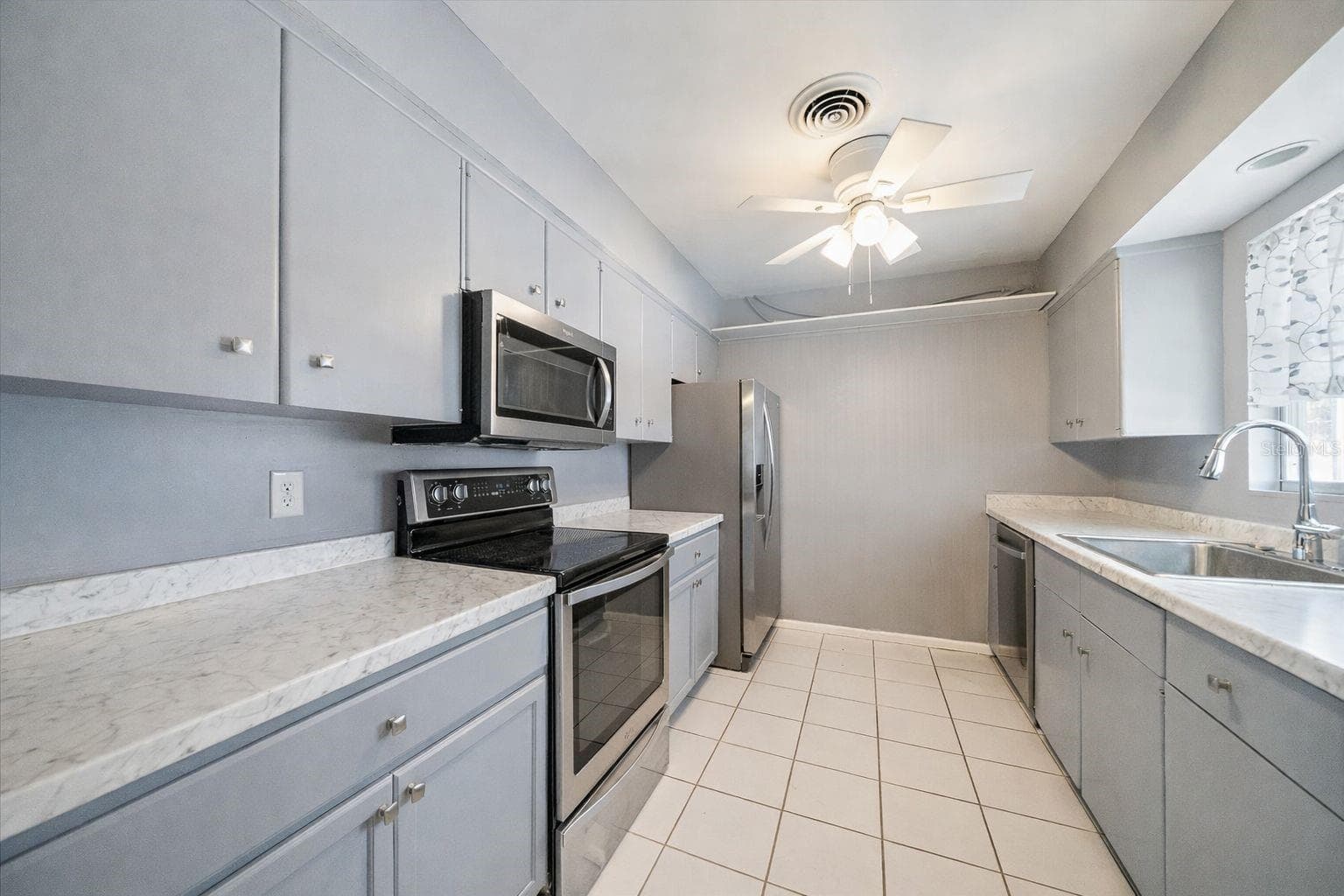 Kitchen - 2534 WANETA DR, SARASOTA