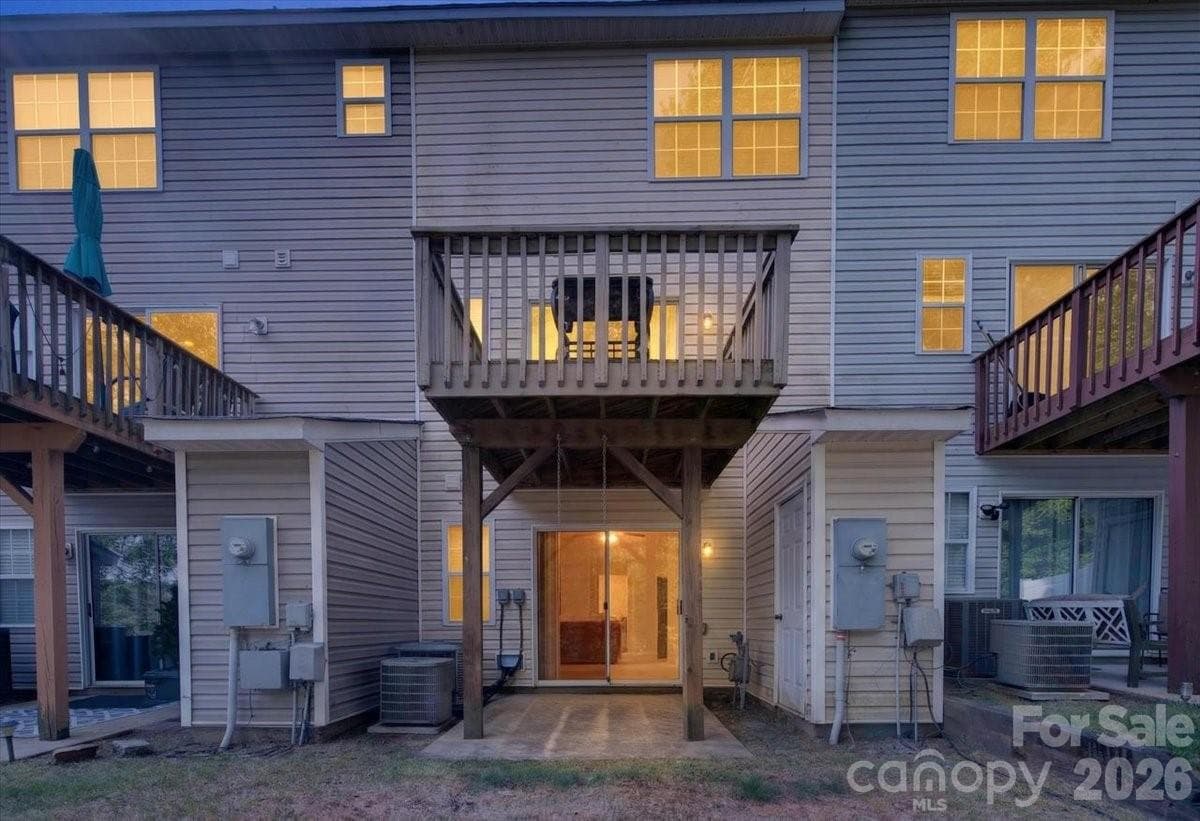 Townhouse at Charlotte, photo 3 of 39