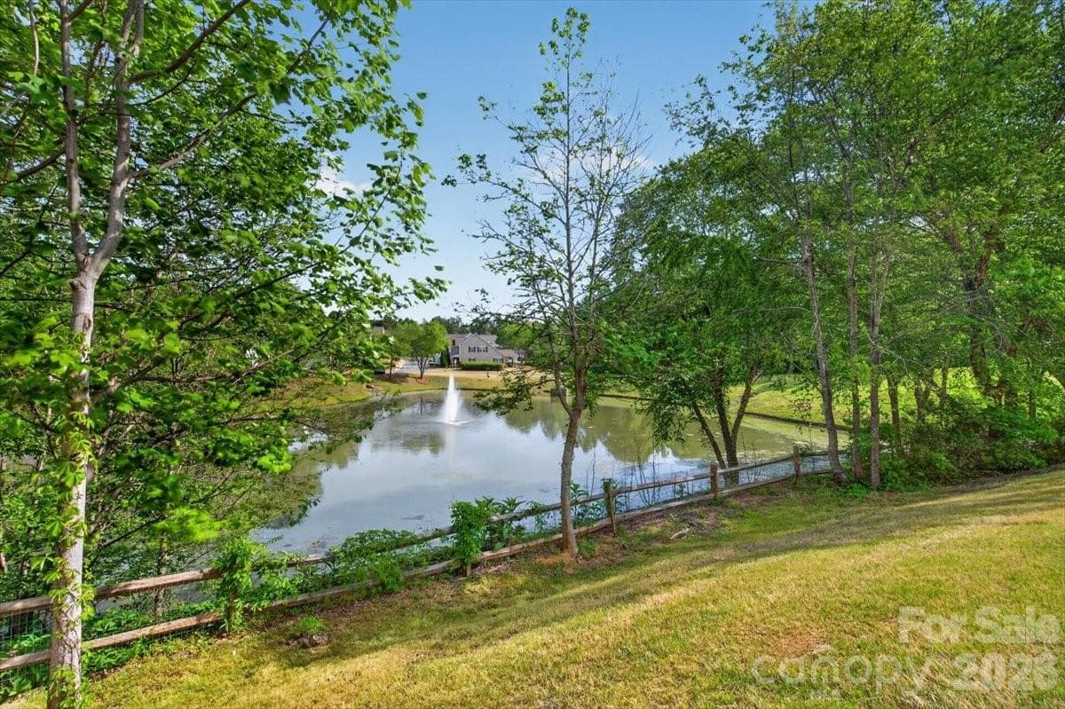 A townhouse with a VIEW in Charlotte?! Beautiful! - Charlotte