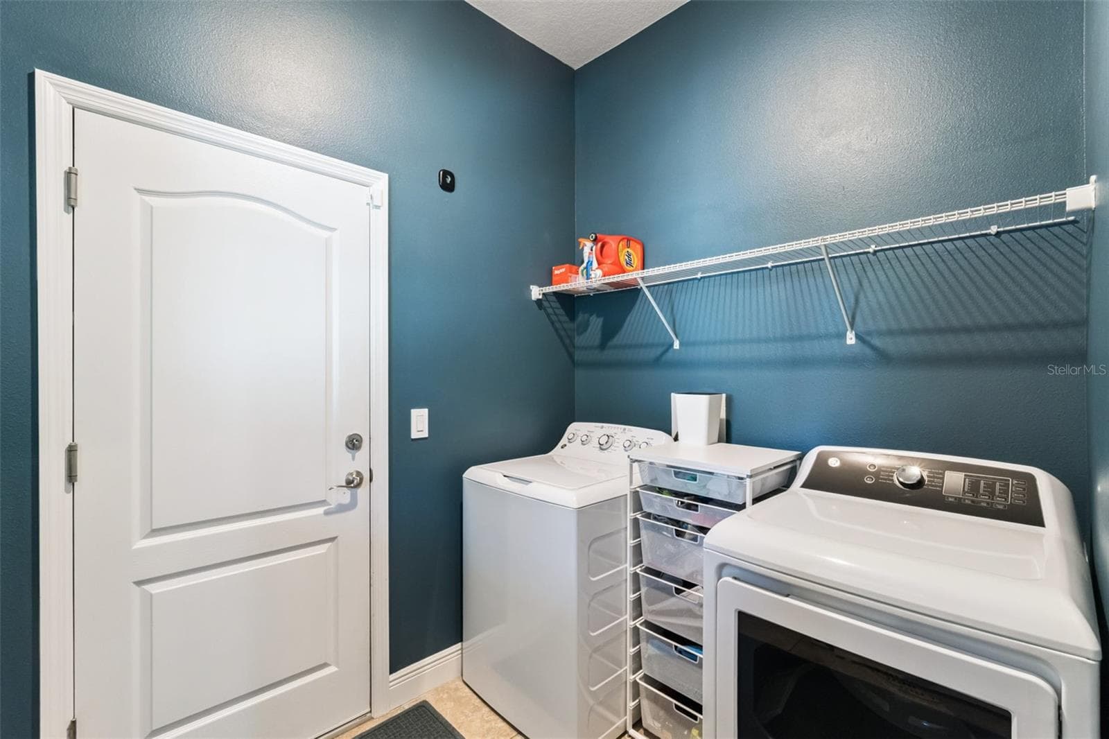 Single Family Residence at 8257 LOWER PERSE CIR, ORLANDO, photo 17 of 36