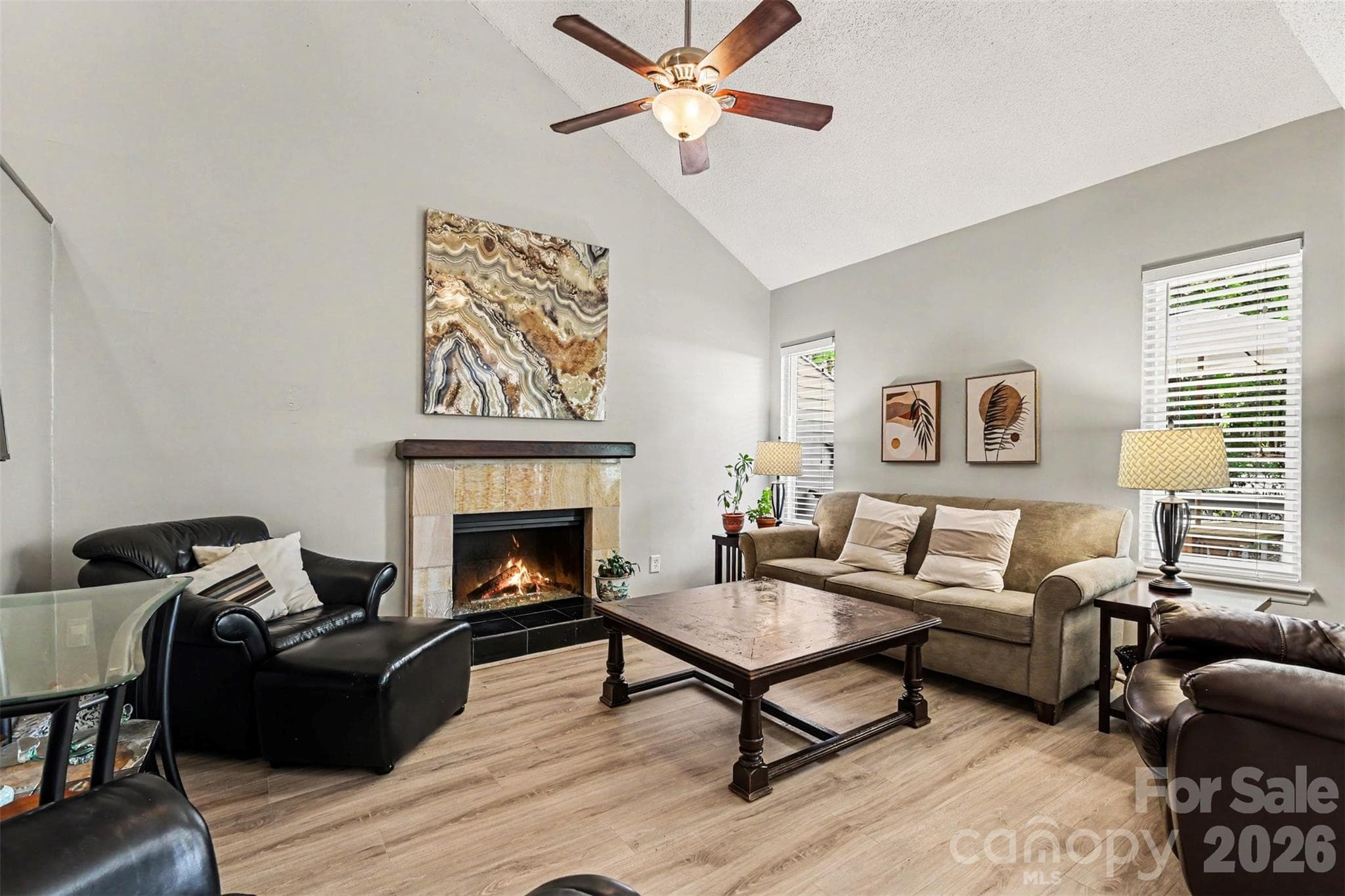 Condominium at Carmel Chace, Charlotte, photo 7 of 28