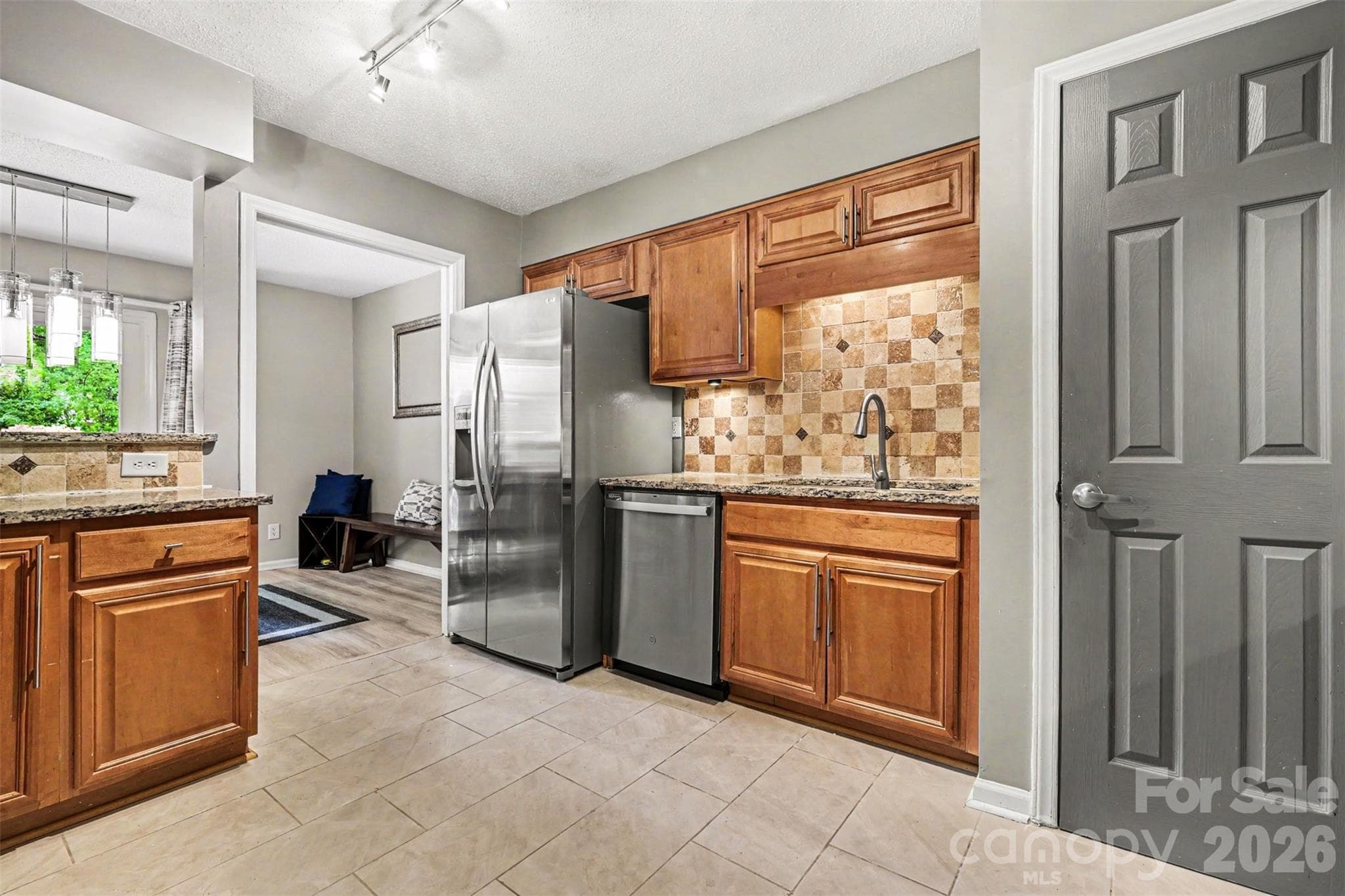 Condominium at Carmel Chace, Charlotte, photo 13 of 28